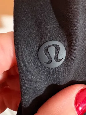Lululemon Lightweight Classic Fit Yoga Tank, NWT SZ 8 thumbnail 4