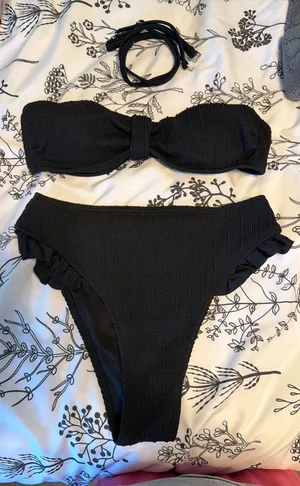 Cupshe Bikini Set thumbnail 1