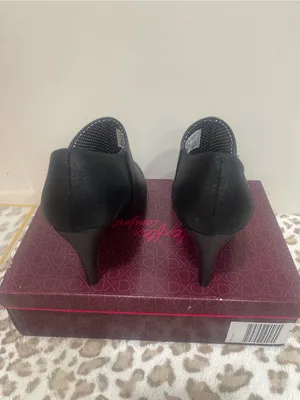 Black Slip-On Pointed Ankle Booties - Women's Fashion thumbnail 5