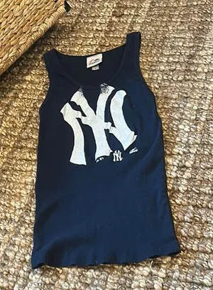 MLB Majestic Yankees Baby Navy Blue Ribbed Tank Size Medium thumbnail 1