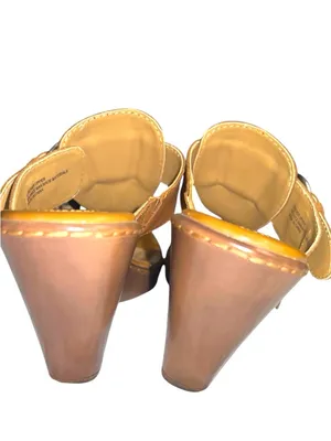 B.O.C Women’s Tan Leather Thong Sandals with Buckle thumbnail 5