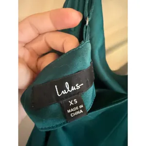 Lulus Emerald‎ Green Satin Cowl Neck Midi Dress XS Adjustable Straps Cocktail thumbnail 3