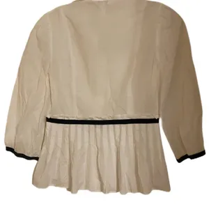 J Lo White Blouse thumbnail 3