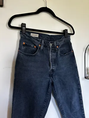 Levi’s Premium 501 Straight‎ Leg Button Fly Denim Blue Jean Size 26 thumbnail 3