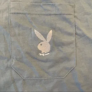Missguided - Playboy Repeat Logo Pocket Tee in Blue thumbnail 4