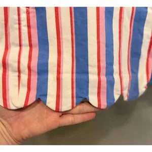 Crown & Ivy Shelby Scalloped Hem Shorts Womens 4 Pink Blue Stripe Preppy Coastal thumbnail 3