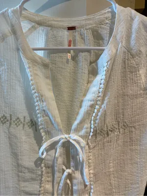 Free people White boho bohemian Tie-Front Blouse with embroidery details thumbnail 9