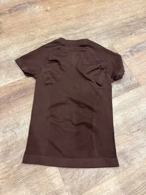 Been short sleeve workout top  thumbnail 2