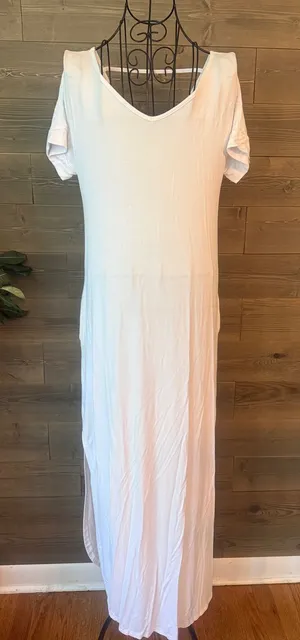 Casual White V-Neck Short Sleeve Maxi Dress with Side Slit thumbnail 1