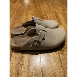 CUSHIONAIRE Hana Cork‎ Footbed Vegan Leather Clogs Size 9 Boho Hippie Casual thumbnail 5