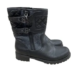 Guess Women's Black Combat Boots Size 9.5M in great shape. SKU 973 thumbnail 1