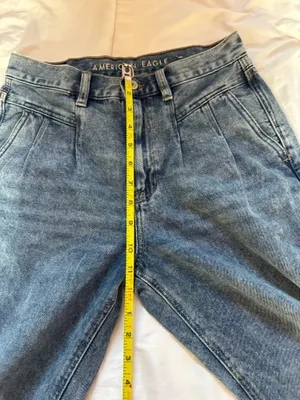 Tags: mom jeans, high rise jeans, light wash denim, casual, trendy, women’s jeans, American Eagle, size 4. thumbnail 11