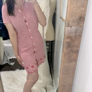 Vintage Red Gingham Button-Up Dress with floral embroidered bottom size 8 thumbnail 2