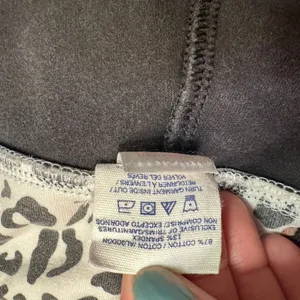 Y2K Victoria's Secret PINK‎ Leopard Heart Foldover Yoga Shorts Black XSmall XS thumbnail 7