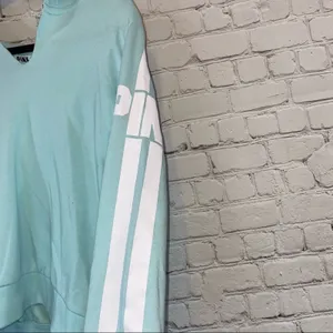 Victoria's Secret PINK Hoodie‎ Small Aqua Blue Pullover Sweatshirt Logo Sleeve thumbnail 3