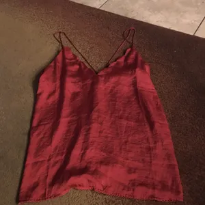 Free People Red scalloped tank top never worn thumbnail 2