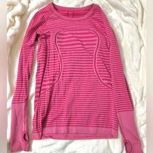 Lululemon Swiftly Tech Long-Sleeve shirt thumbnail 3