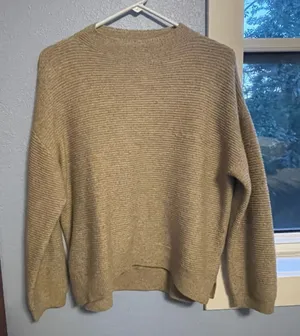 Truth by Republic Ribbed Knit Crew Neck Sweater Tan Size M thumbnail 1