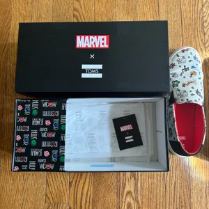 Tom’s x Marvel Shoes thumbnail 7