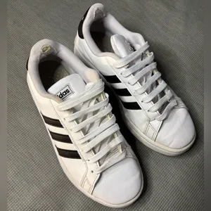 Adidas White and Gray Athletic Shoes size 6.5 thumbnail 1