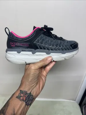 Skechers GO RUN Women's Black Athletic Sneakers with Hot Pink Interior thumbnail 3