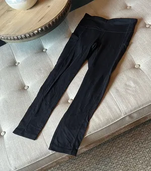 Lululemon Black Lightweight Workout Leggings Size 2 thumbnail 1