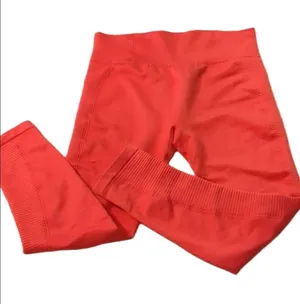 Aerie chill play move cropped leggings size medium thumbnail 1