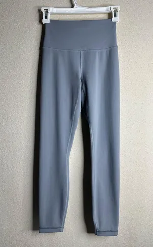Lululemon Wunder Train Contour Fit High-Rise Tight 26” Size 4 thumbnail 2