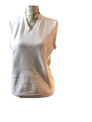 Sleeveless V thumbnail 2