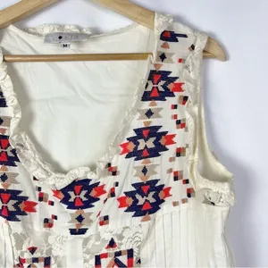 Boutique Cory White Lace‎ Embroidered Scoop Neck Tank Top M thumbnail 3