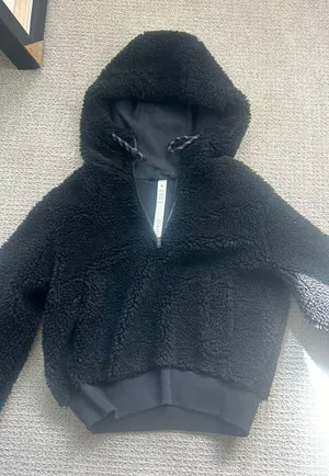 Lululemon Cropped Hoodie thumbnail 1