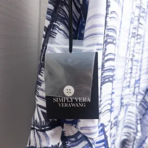 Simply Vera Vera Wang Sleeveless Flounce Shirt thumbnail 9