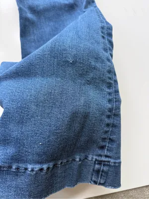 Pistola Kinsley Mid Rise Flare Jeans Size 28 thumbnail 9
