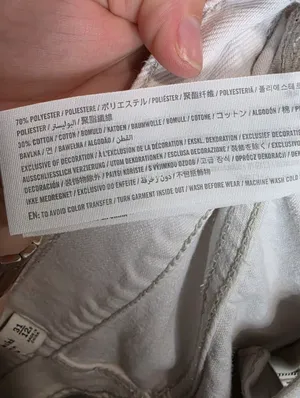 Abercrombie & Fitch Mid Rise Slouchy Jean thumbnail 8