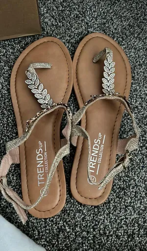 Champagne Glitter Sandals Tan Size 7.5 thumbnail 4