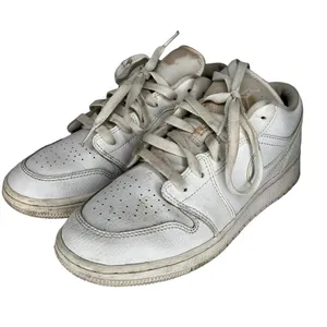Nike Air Jordan Athletic‎ Shoes thumbnail 1
