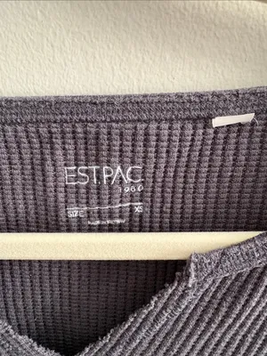 Aritzia Charcoal Ribbed V-Notch Long Sleeve Top thumbnail 2