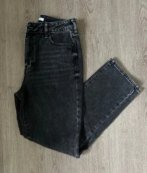 Mom Jeans thumbnail 2