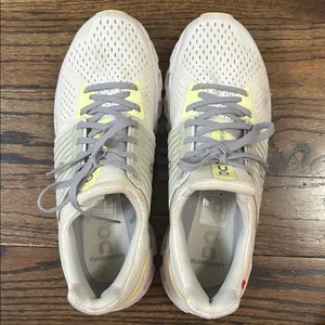 On Running Cloud Sneakers in Cream and Yellow Gray Size 9.5 thumbnail 2