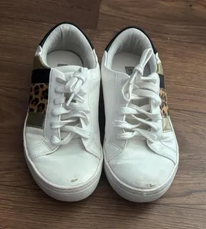 Steve Madden Fone White and Leopard Print Women's Sneakers Casual Everyday FLAWS thumbnail 1