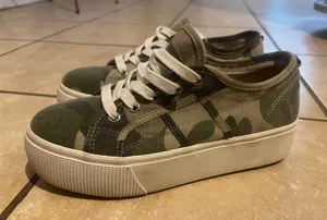 Steve Madden Platform Sneakers Camo thumbnail 1