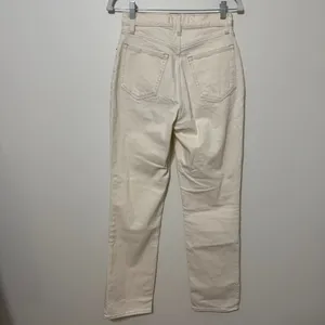 Abercrombie & Fitch The 90s‎ Straight Ultra High Rise Size 27 4 Split Hem Cream thumbnail 7