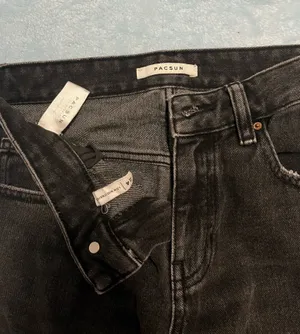 Pacsun Low Rise Straight Jeans thumbnail 2