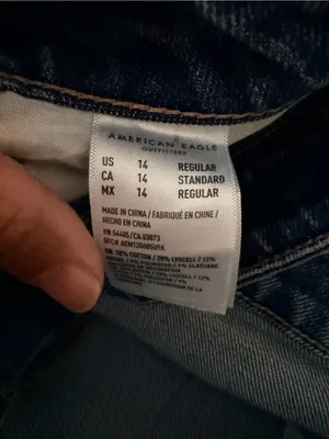 American Eagle Outfitters Distressed Blue Ripped Women’s Mom Straight Jeans thumbnail 5