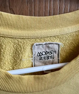 Buckle Crop Crewneck thumbnail 4