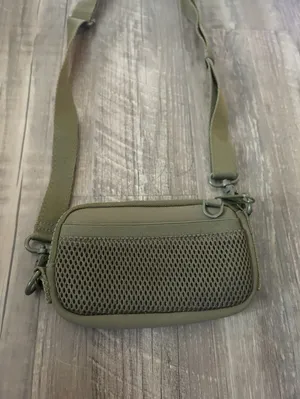 Dagne Dover Mara Neoprene Phone Sling/Crossbody Dark Moss/Olive Excellent Cond. thumbnail 3