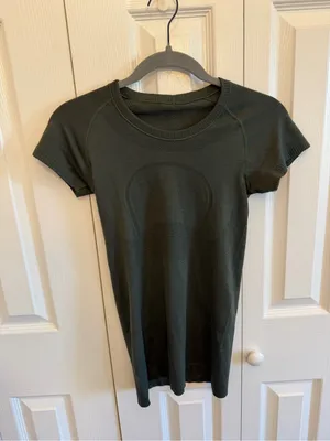 Lululemon Swiftly Tech Short Sleeve Crew Dark Olive Size 4 thumbnail 4