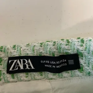 ZARA‎ women’s green cream woven patterned zip up lined miniskirt XS thumbnail 7