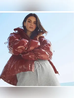 Alo Yoga Stunner Glossy Oversized Hooded Puffer Jacket Cranberry Size Large. thumbnail 3