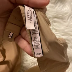 Victoria's Secret Bra wires free size 34C thumbnail 4